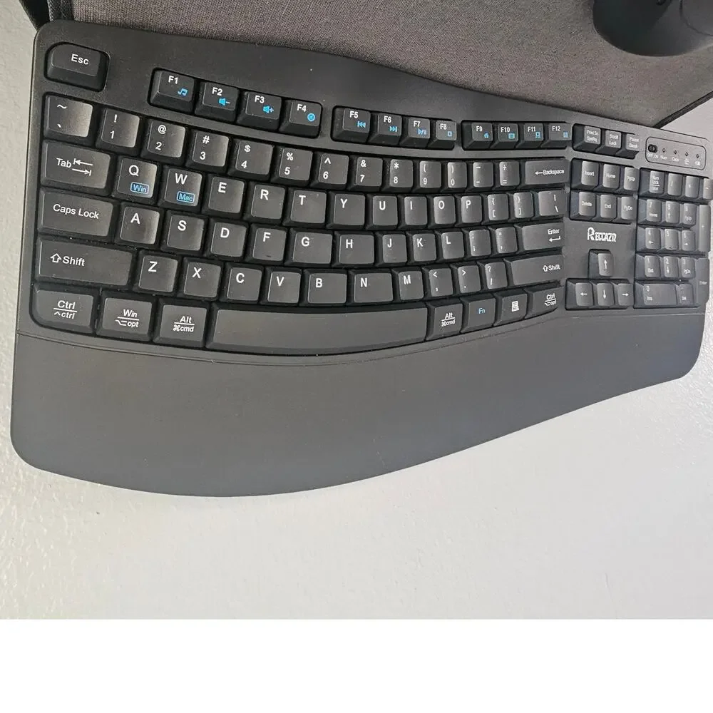 Reccazr ergonomic keyboard